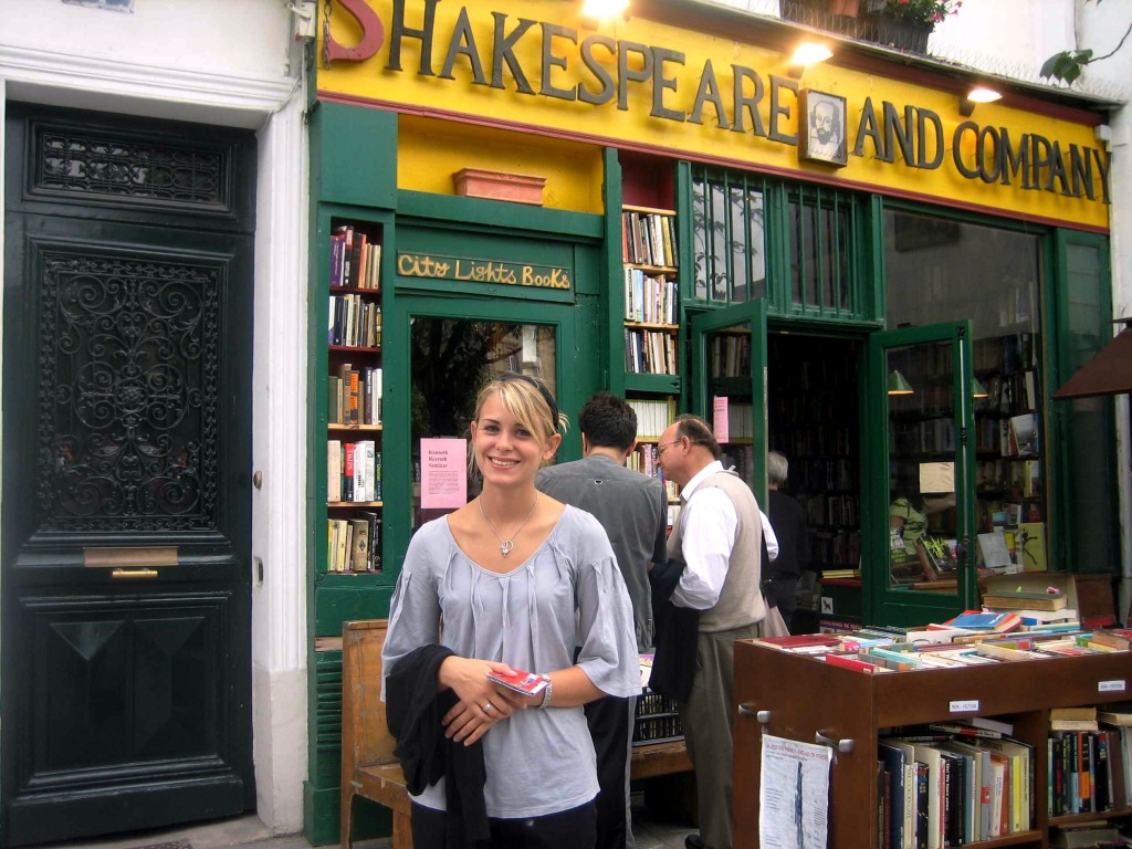 jenna-paris-book-store